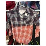 Childrenï¿½s Size 7/8 Red and Black Plaid Button-Dow