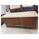 Lane Cedar Hope Chest With Upholstered Lid