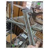 Large Heavy-Duty Adjustable Pipe Wrench