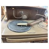 Mercury Portable Turntable Player