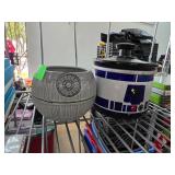 Star Wars-Themed Warmer and Mug Set