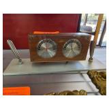 Mid-Century Temperature and Humidity Gauge