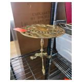 Gold-Colored Squirrel-Decorated Pedestal Stand