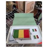 Vespa Branded Card Holder With Pins Set