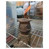 Cast Metal Miniature Potbelly Stove Figurine