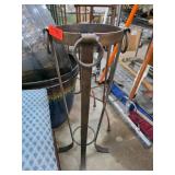 Metal Plant Stand with Ring Accents