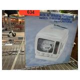 Suntone Black and White TV with AM/FM Radio
