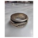Sterling Silver Sz 7.5 Ring with Abstract Design