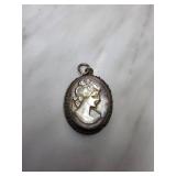 800 Silver Cameo Pendant with Lady Profile