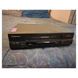 Emerson VCR VHS Player Digital Auto Tracking