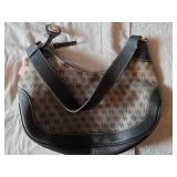 Dooney & Bourke Shoulder Bag in Brown and Black