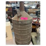 Metal Vintage-Style Oil Can with Chain Lid