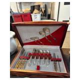 1847 Rogers Bros Flatware Set in Case