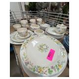 Homer Laughlin Eggshell Swing Cretonne Dinnerware
