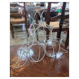 Metal Wire Fruit Stand in Pyramid Design