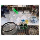 Glassware and Decorative Items Lot