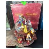 Disney Snow White and the Seven Dwarfs Snow Globe