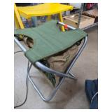 Picnic Time Gardener Seat with Tool Tote