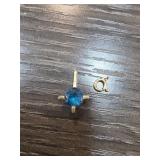 14k Gold Pendant with Blue Gemstone 1.17g