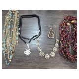 Multistrand and Pendant Necklaces