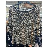 Cable & Gauge Petite Leopard Print Top
