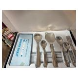 MHSCutlery Stainless Steel 29-Piece Set