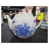 Tuscany Collection Porcelain Teapot
