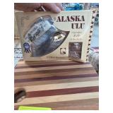 Alaska Ulu Knife With Wooden Chopping Board Set