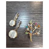 3 Decorative Brooches