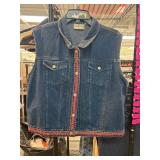 Rosettes Sleeveless Denim Vest with Embellishments