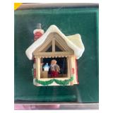 Hallmark Keepsake Ornament Featuring Santa Scene
