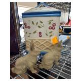 Hand-Painted Inspirado Canister with Rabbit Figure