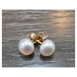 14k Gold Pearl Stud Earrings