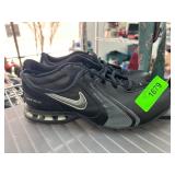 Nike Reax Black Athletic Shoes, Size US 8