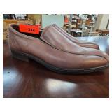 Ecco Menï¿½s Brown Slip-On Shoes