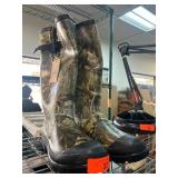 Magellan Outdoors Menï¿½s Rubber Boots