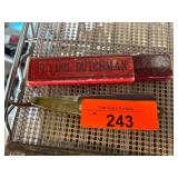 Dubl Duck Satin Wedge Straight Razor