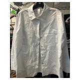 Marla Wynne White Button-Up Shirt