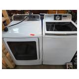 Samsung Washer and Dryer Set in White