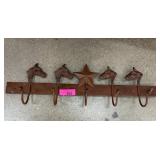 Rustic Metal Wall Rack with Horse Heads
