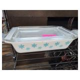 Pyrex Snowflake Pattern Baking Dish