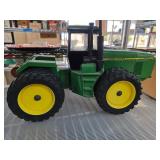 John Deere Die-Cast Toy Tractor