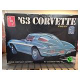 AMT 1963 Corvette Sting Ray Scale Model Kit