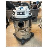 Hart 6-Gallon Wet/Dry Vacuum Cleaner