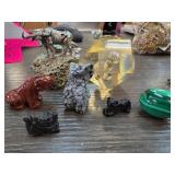 Decorative Stone Figurines and Objects