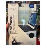 Targus Versavu Keyboard Case and iPad Air Case