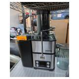 Gourmia Juicer With Digital Display and Cup