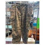 U.S. Military Camouflage Pants, X-Large Short