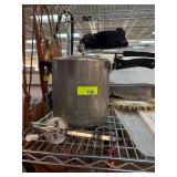 Hawkins Aluminum Pressure Cooker with Accessories