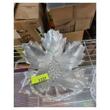 Aluminum Maple Leaf-Shaped Decorative Tray